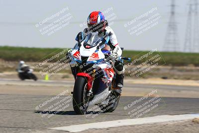 media/Sep-01-2025-Lets Ride (Mon) [[4370d11284]]/B Group/1220pm (Wheelie Bump)/